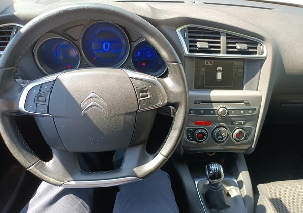 Citroen C4 cena 32900 przebieg: 71371, rok produkcji 2017 z Kobyłka małe 106